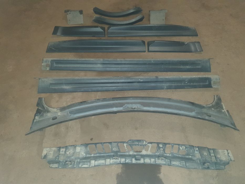 Молдинги, пластик Range Rover Sport