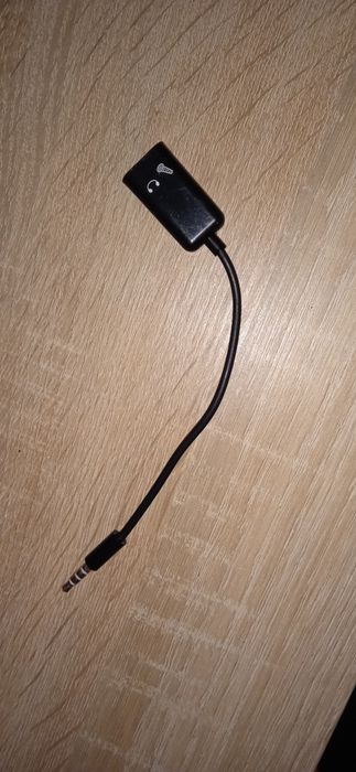 Перехідник на мікрофон та навушники