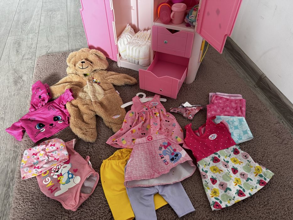 Duża szafa baby born wraz z ubrankami i akcesoriami