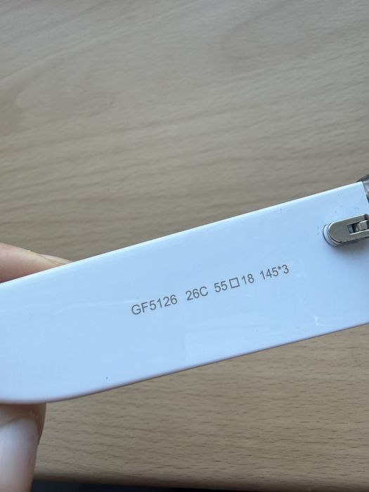 Сонцезахисні окуляри Guess-  Оригінал