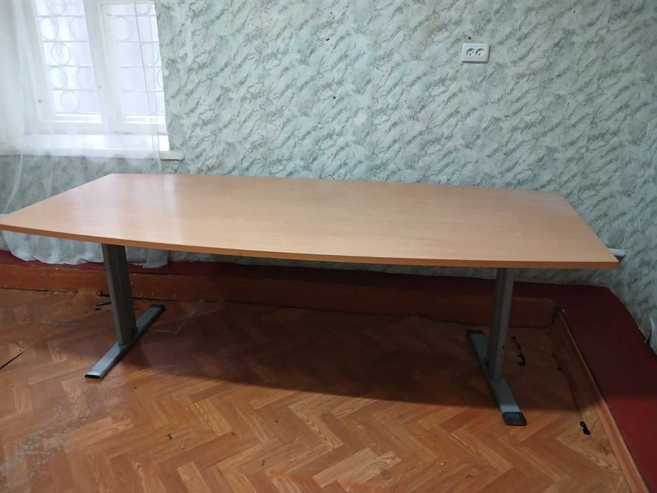 Меблі для дому та офісу