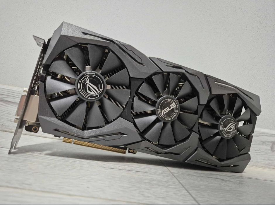 Продам GTX 1080 Ti ROG Strix