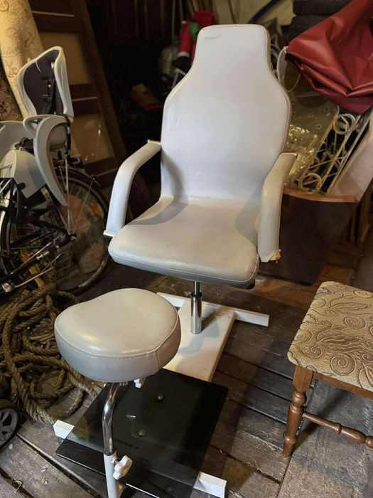 Fotel kosmetyczny do pedicure