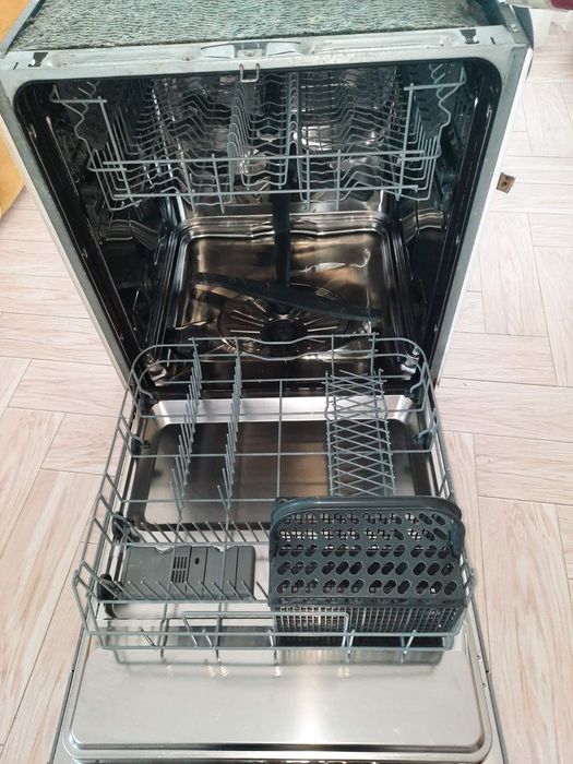 Продам посудомийку