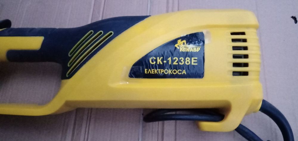 Продам электрокосу.