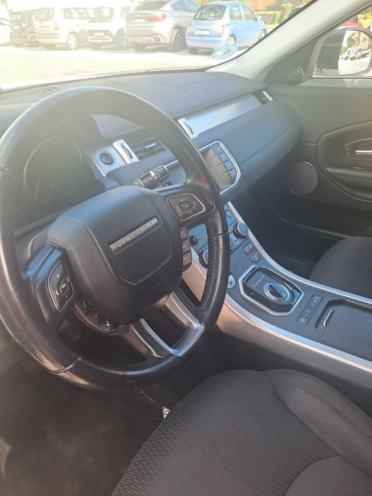Range rover evoque