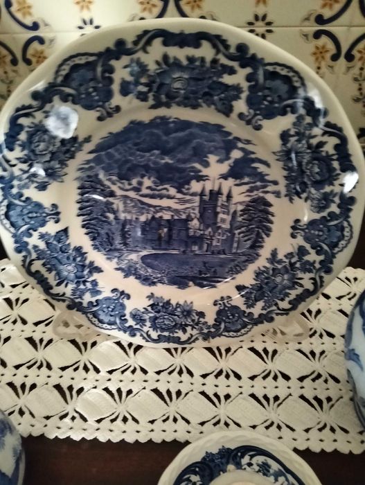 Antique English Tableware476015885214689281