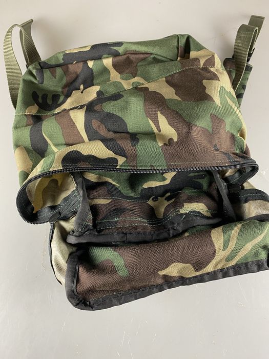 Mochila militar pequena