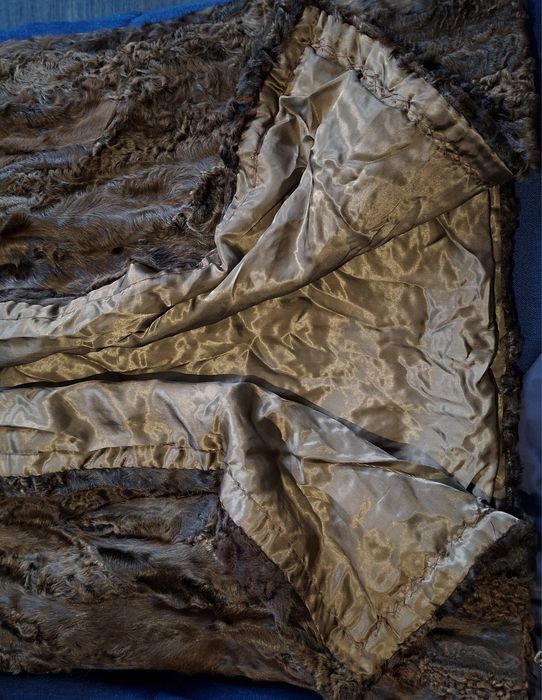 Futro naturalne karakuły