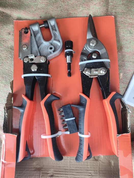 Набор инструментов.