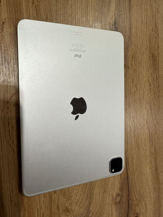 iPad Pro 11 2020 128GB WiFi + Cellular