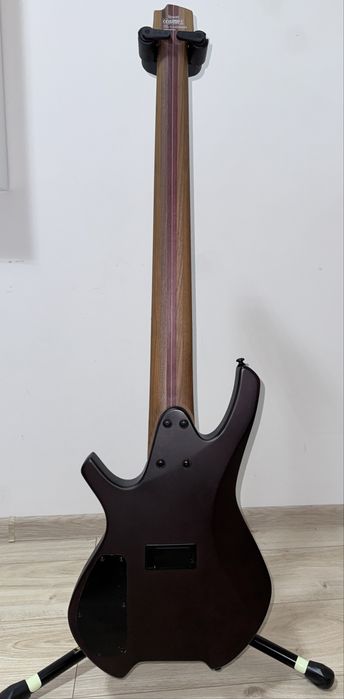 Gitara basowa Cort Space 5 SDG