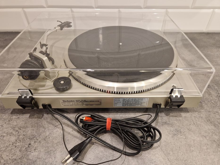 Gramofon Technics SL Q3