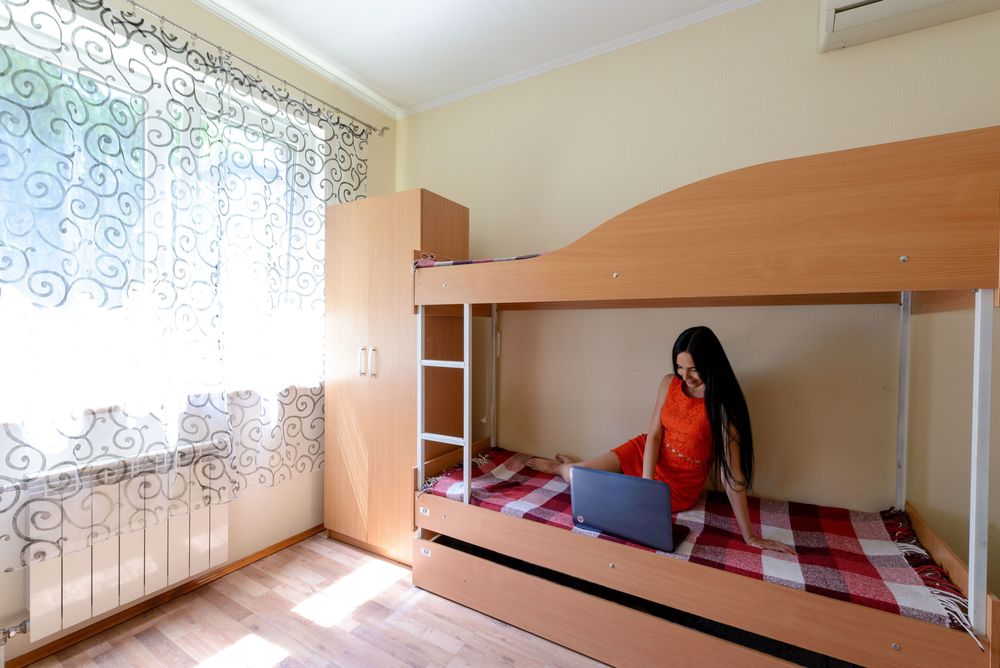 Хостел повышенного комфорта в Киеве возле метро Сырец метро Дорогожичи