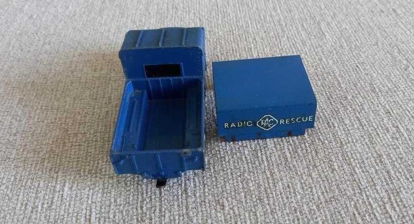 Miniatura - Land Rover 109 WB (CORGI TOYS)