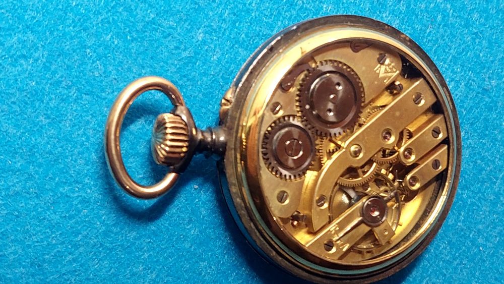 Часы карманные швейцарские механические H.Moser