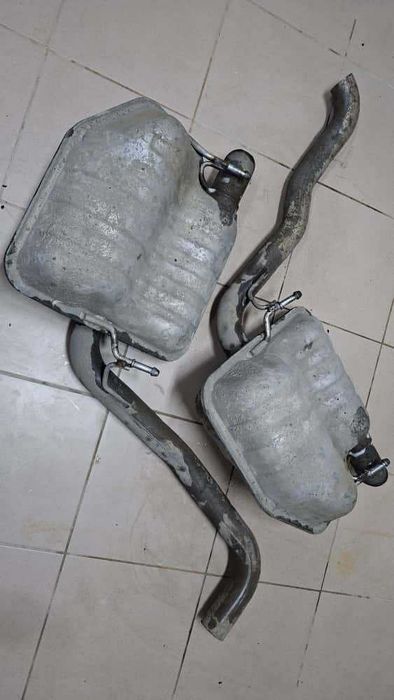 Tłumiki końcowe OEM Dodge Charger 5.7