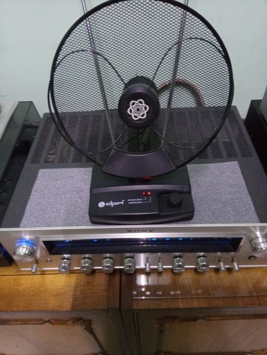 Sprzedam w stanie idealnym Amplituner SONY STR 7055 .