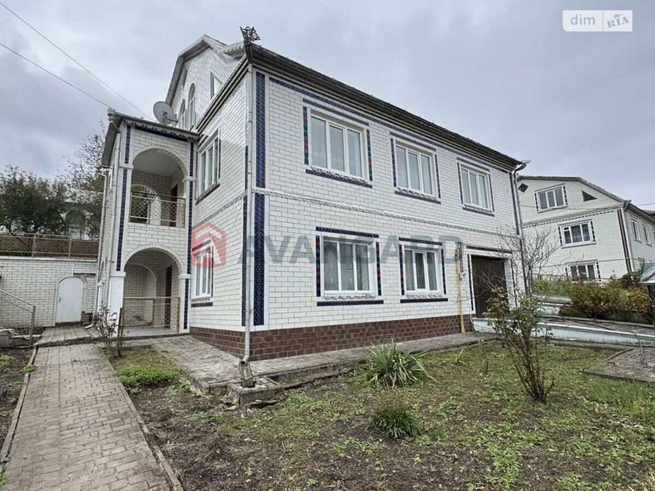 Продаж будинка в м.Городок,