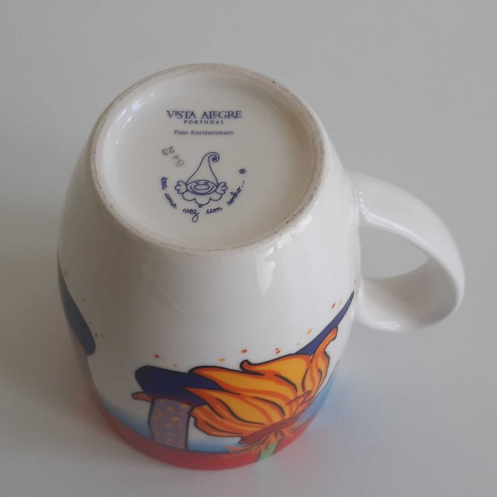 Caneca Vista Alegre Gato Bruxa Era Uma Vez Um Sonho