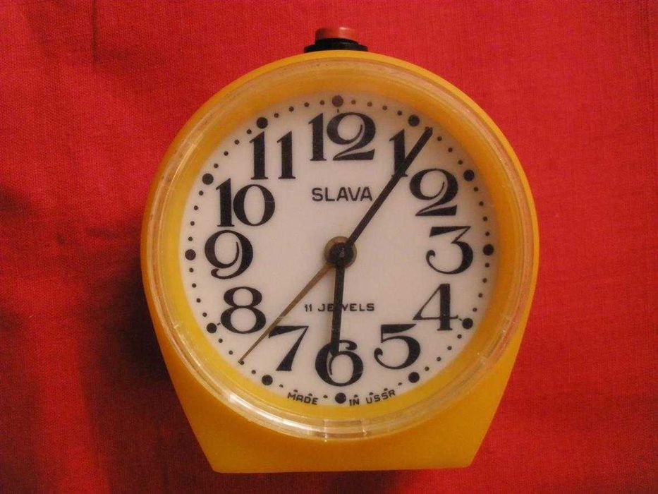SLAVA часы-будильник СССР