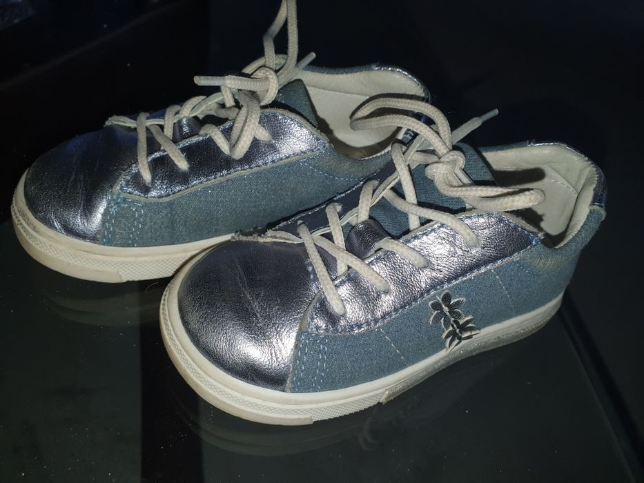 Buty dziewczęce Primigi rozmiar 23