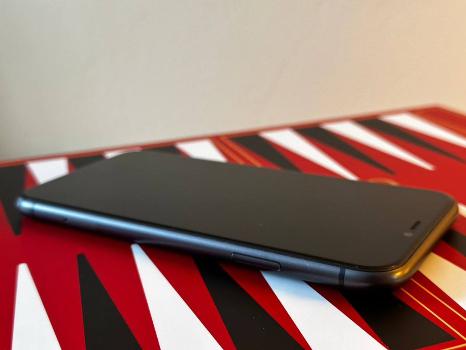 Продам телефон, айфон 11