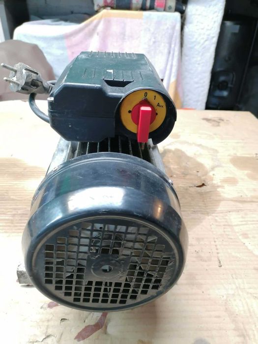 Motor monofásico 1.5Kw 230V 1430 rpm