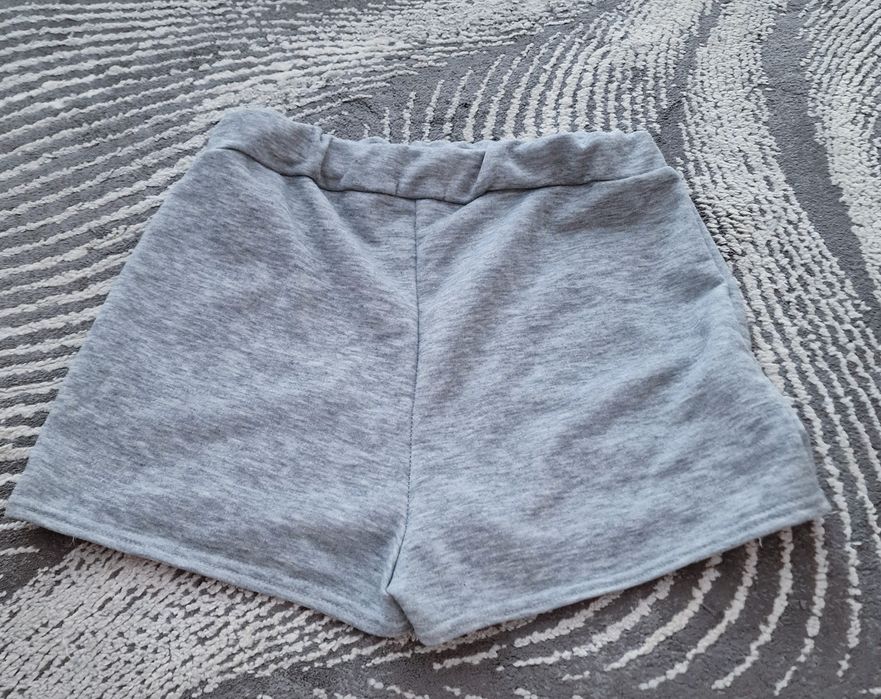 Szorty,dresowe,szare." Boohoo".