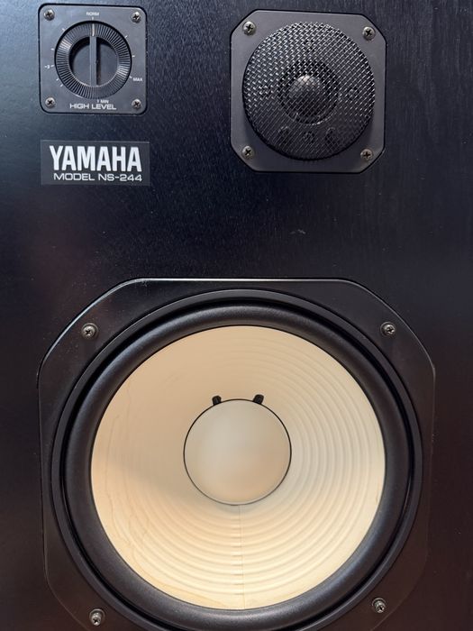 Акустика Yamaha NS-244