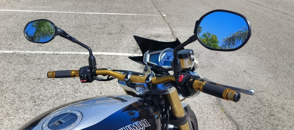 Triumph speed triple 1050 (primeira mão/excelente estado)