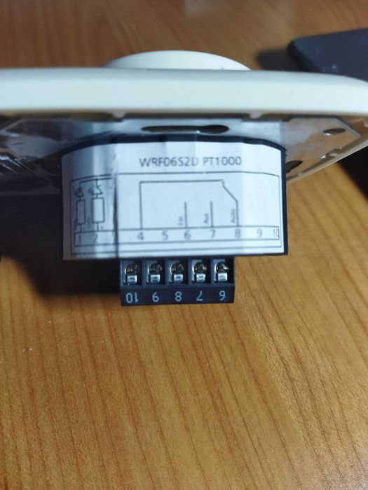 Termostat pokojowy nowy