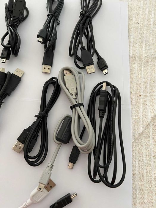 USB Cable Extension + USB/Mini USB Cables64171713622146122