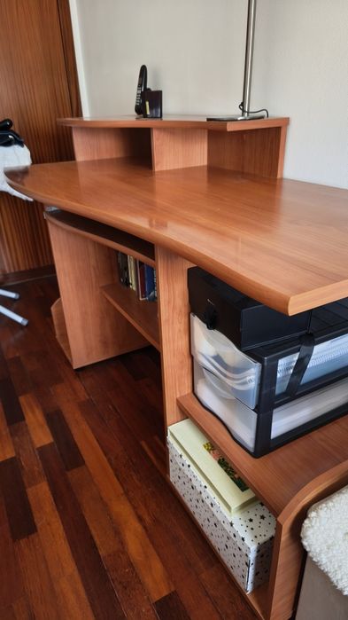 Secretaria em cerejeira