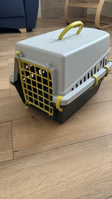 Переноска для  котів та собак