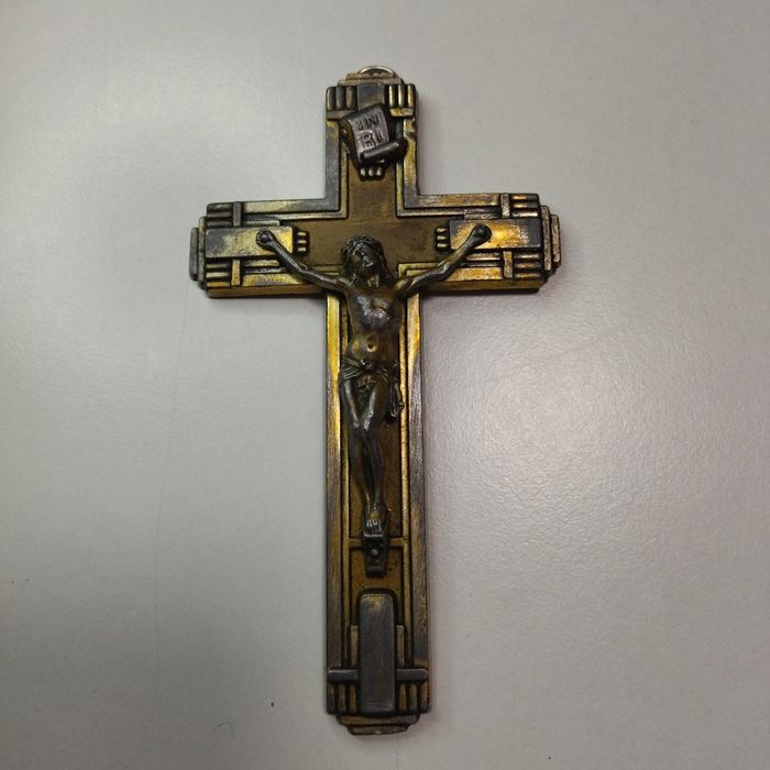 Крест 18см на 8см католический