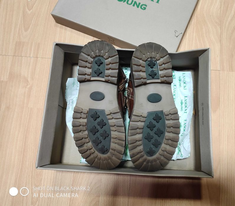 Buty skórzane lasocki