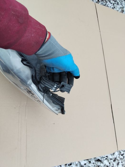 Lampa przednia lewa Suzuki sx4 s-cross 13-16 Europa lewy przód