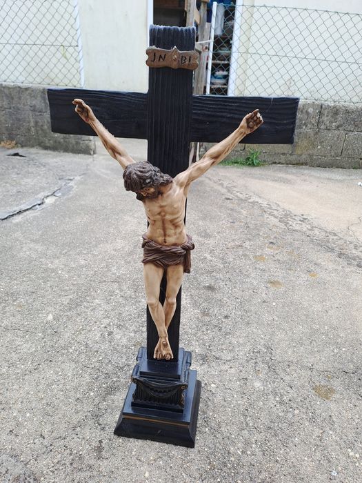 Crucifixo de madeira