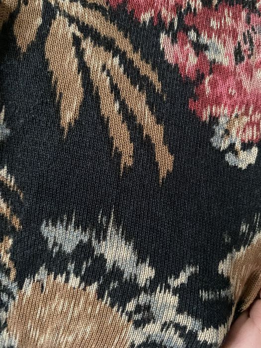 Jedwabny sweter na guziki krótki kardigan w kwiaty Hobbs