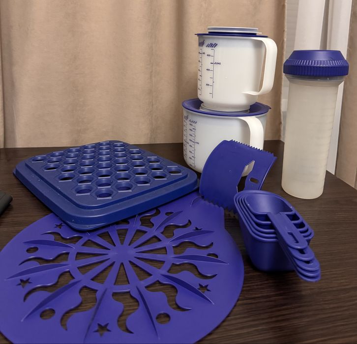 Все для випічки/тіста Tupperware