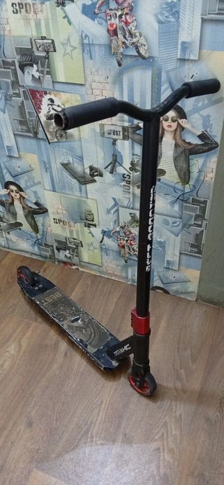Продам самокат .