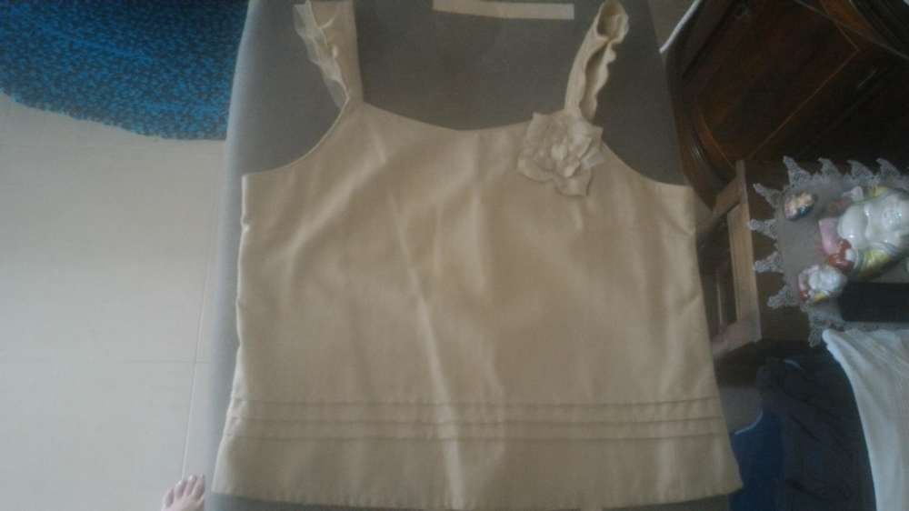 Conjunto de calça e blusa de alsas para saída mais formal ou cerimónia