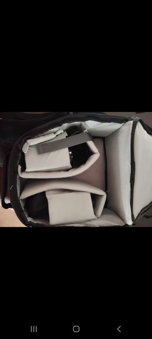 Máquina fotográfica Nikon D3000 completa com 2 objetivas e mochila