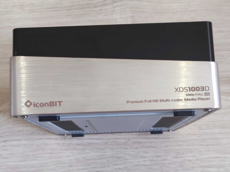 Медіаплеєр IconBIT XDS1003D