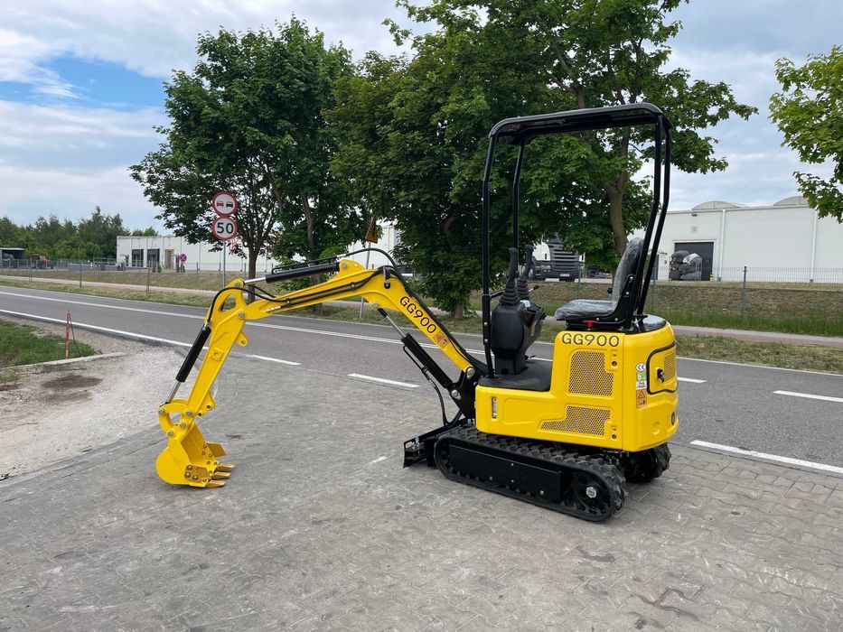 Nowa minikoparka Gunter Grossmann GG900. Silnik Kubota