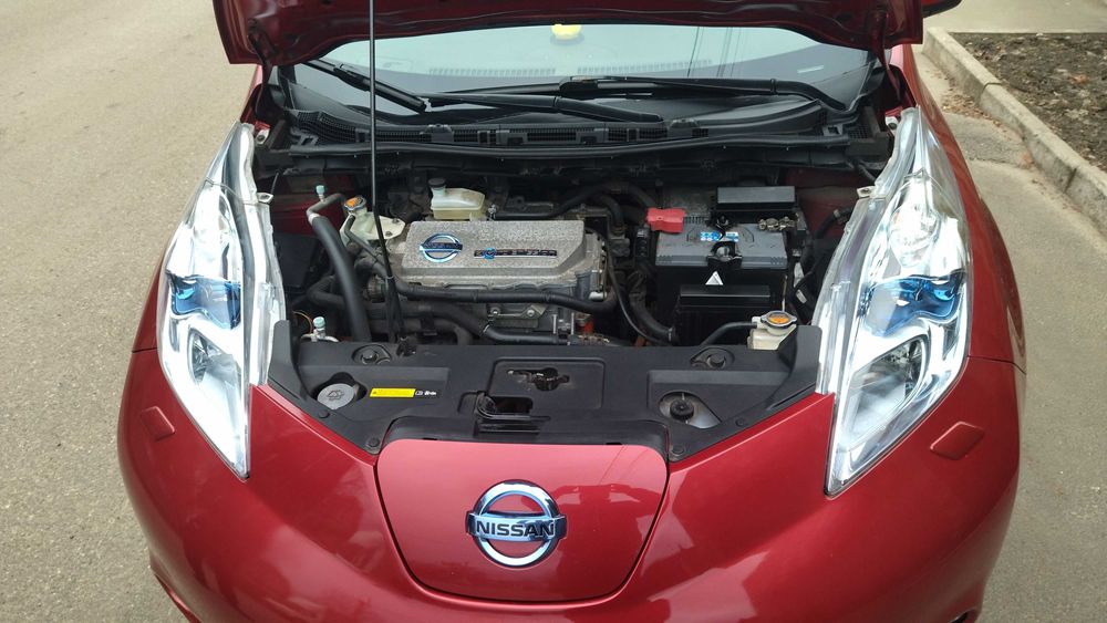 Електромобіль Nissan leaf