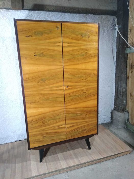 szafa dwudrzwiowa , wysoki połysk  PRL