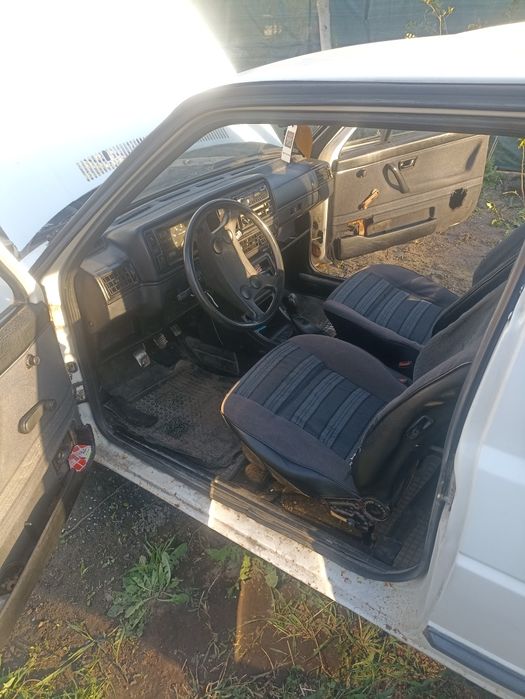 Volkswagen Golf 2