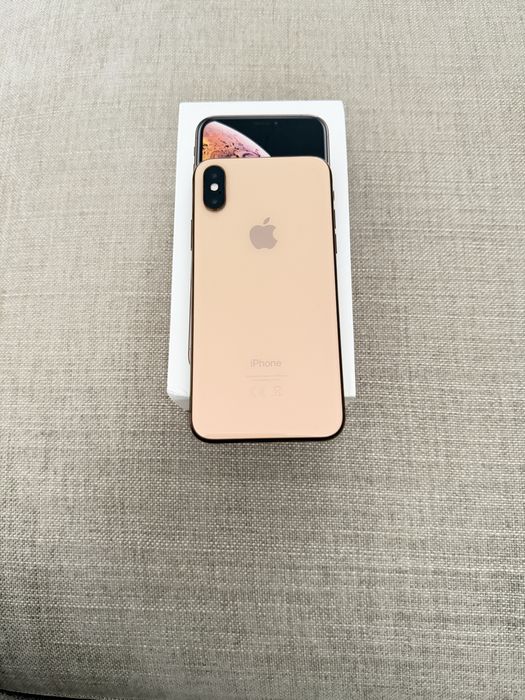 IPhone XS 64GB dourado